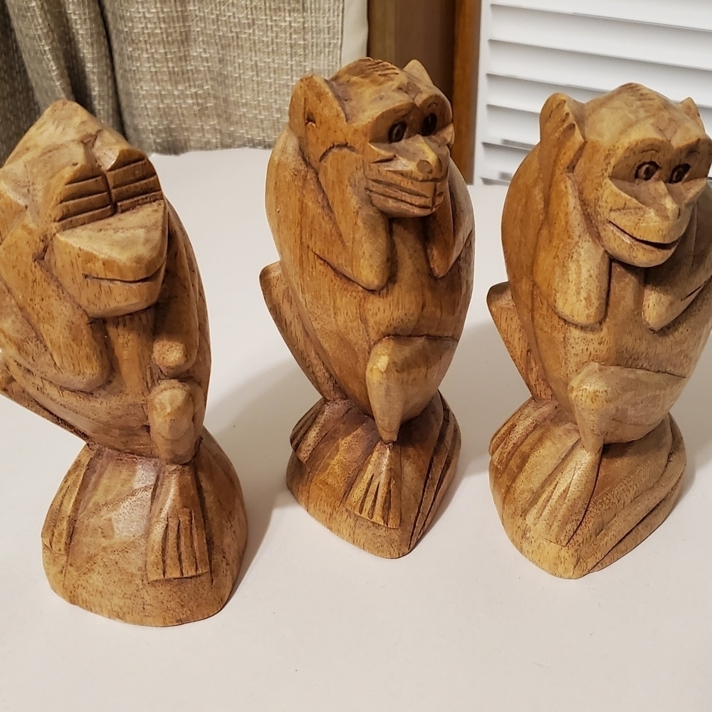 3 Wise Monkeys Vintage Wood Hand Carved See No Evil Hear No Evil Speak No Evil